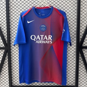 1d15bb280a5325ff2fe8cee9cb2361a4.jpg Maglia PSG 25/26 Speciale Blu e Rosso