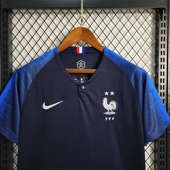 28dffe603326f5268b283aa6aba649f6_b34c64d8-5f27-4c4d-b8d8-2f2cef77f17c.jpg Maglia Nazionale Francese Retro 2018