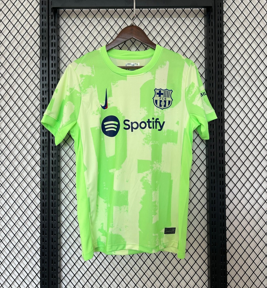 29950807_7b7c63bf-fe2e-4650-a759-4ee845d59fd1.jpg Maglia Barcellona 24/25 Edizione Speciale Green