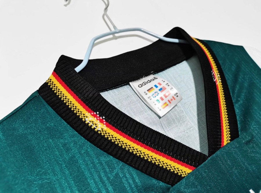 2F6FB0D7-A7F7-4839-8BD4-75CD4938A756.jpg Maglia Germania Away 1996