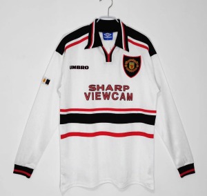 2FC66BCA-CFEA-4CFD-AFAC-682491B0C686.jpg Maglia Manchester United 1998/99 Away Maniche Lunghe