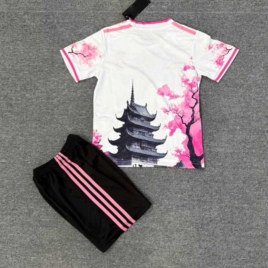 2a012f54bdbd750127f33050c92b54d1.jpg Maglia Giappone 2025/26 Bambino Edizione Speciale Drago