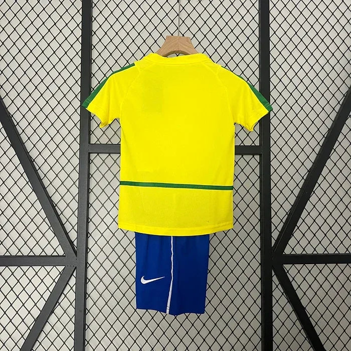 2b888d3eca73fc0335ee0c6f05dac308.jpg Maglia Bambino Brasile Retro 2002