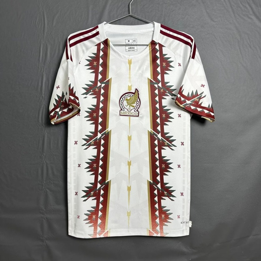 32aa90ce3b59af45a20156e60985442d.jpg Maglia Messico 2026 Speciale White
