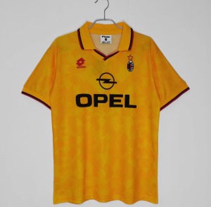 38F9A657-81AA-4455-A0D5-6CE352E99EB2.jpg Maglia AC Milan Third 1995/96