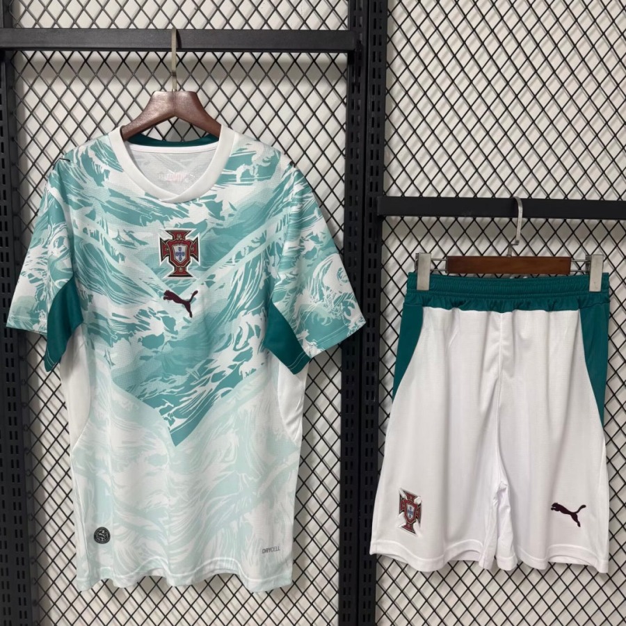3eda1508a81240adfdf95d3909157a41.jpg Maglia Portogallo Away 2026 Adulto