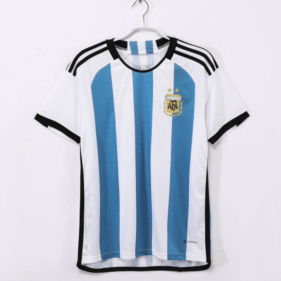 47011efc536c76701e8085f6505018c4_542d8f95-af17-45fe-bb5c-40ba07680dad.jpg Maglia Argentina Home 2022 Retro