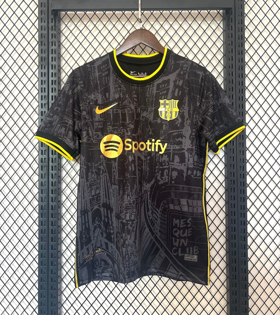 4b4ac760_4394dc54-31df-4d0a-83e8-387b4e9c80f7.jpg Maglia Barcellona 24/25 Edizione Speciale
