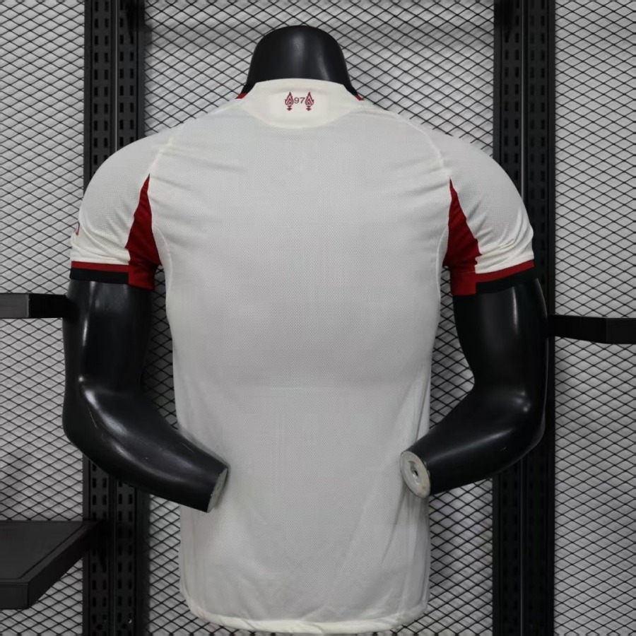 50c9eae345d370c610b3663741a4ed1e.jpg Maglia Liverpool Away 2025/26 Player
