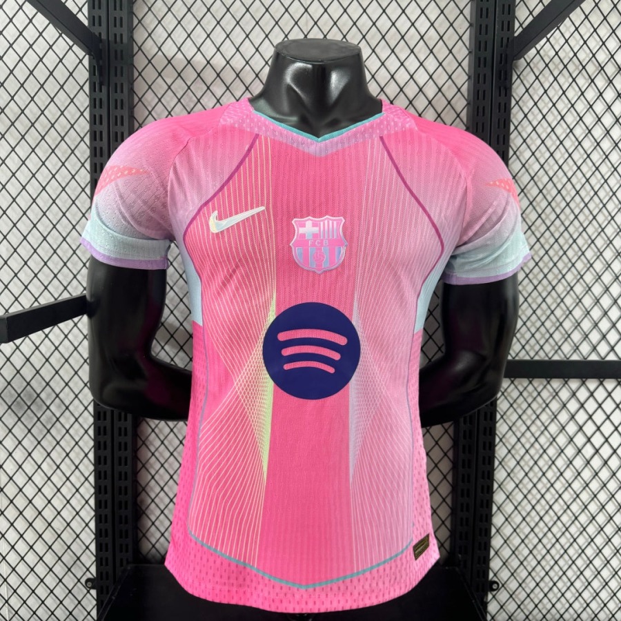 58f734ecc495367e7bdc9d80fdb3976d_f329b137-3f81-4bec-91d1-d7307e4bbb49.jpg Maglia Barcellona 25/26 Rosa Special Player