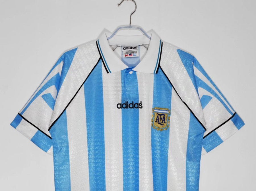 6438026E-47E7-4553-B500-B54F543793DA.jpg Maglia Argentina Home 1996