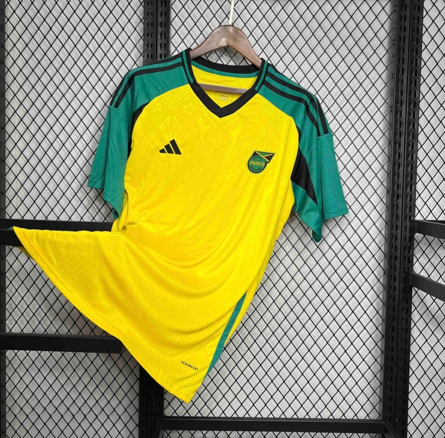 652F8866-9E6E-4580-A6A2-1578F66AADEE.jpg Maglia Giamaica Home 2024