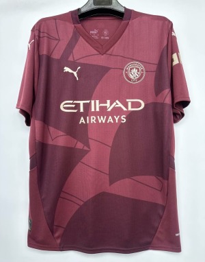 69259215-ab55-4c92-a121-53ca99bdc8ea_1433afcd-d254-4b4e-90ed-c6dcc3edfc8e.jpg Maglia Manchester City 24/25 Rossa