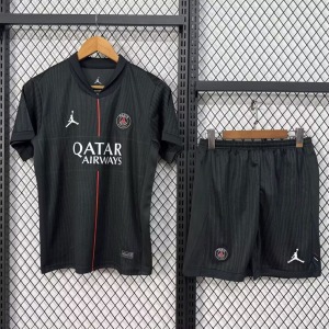 6ea4c9e921bacd15d5f6e9cf1639b4e3_104744bb-36c3-43f5-aea4-740fd8ff32ef.jpg Maglia PSG Quarta 2025/26 Adulto
