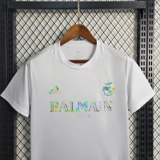 708F97AA6C76287054E0A4A4BD6267BE_540x_eb11bb1f-2ff1-4c18-870d-a7ab2aca1b6f.jpg Maglia Real Madrid Bianca 2023-2024