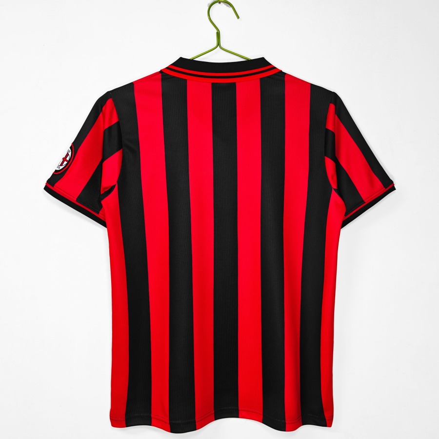 70bf5e9a6e9aabc55564081c38153751.jpg Maglia AC Milan Home 1996-1997 Retro