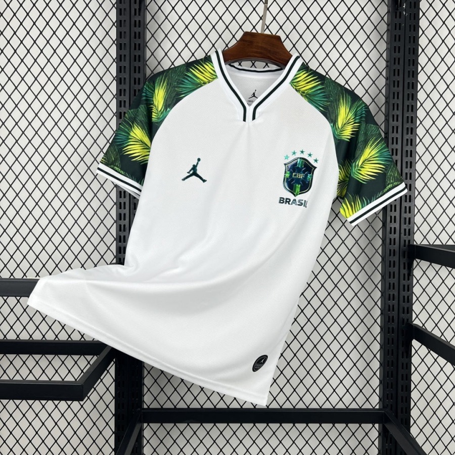 751173d949448a990b5832cb47ab3109_0639a62d-38f8-4727-bcaa-a4cbeffaf770.jpg Maglia Brasile 2026 Special White