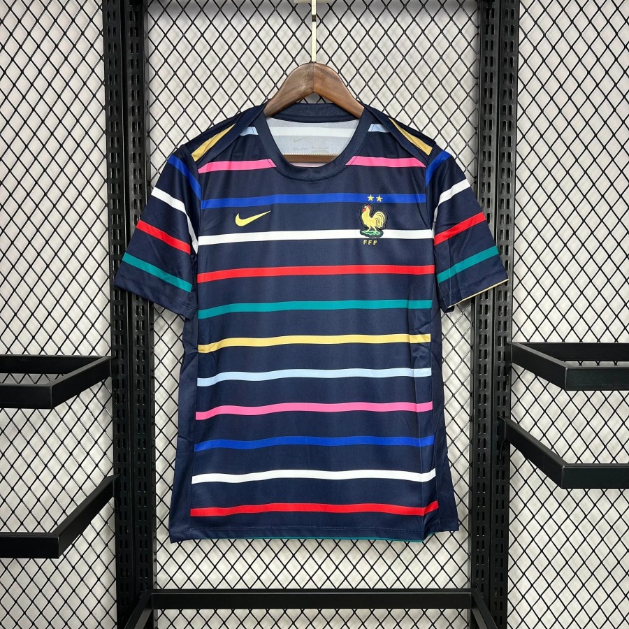 7842c7e6ed9c5ab44bd872a97bc22656.jpg Maglia Francia Allenamento 2024-2025