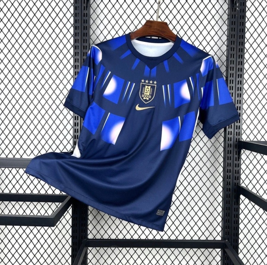 78CF11B3-AB07-402C-824A-CA6A0B5EE4B7.jpg Maglia Uruguay Away 2026