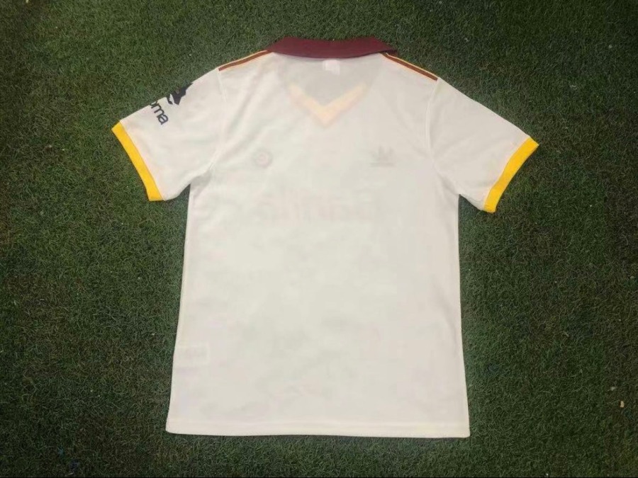 8BFBBD5C-CC5E-4EE1-BA80-6B8DD53AEB63.jpg Maglia AS Roma Away 1991/92