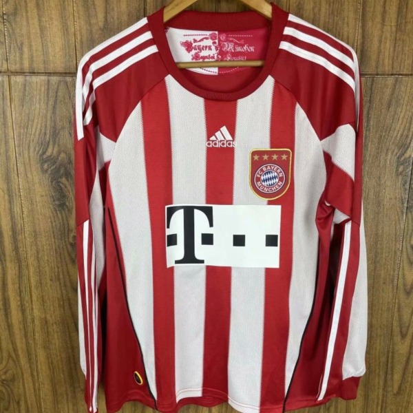 Maglia FC Bayern Monaco Home 2010/11 Manica Lunga