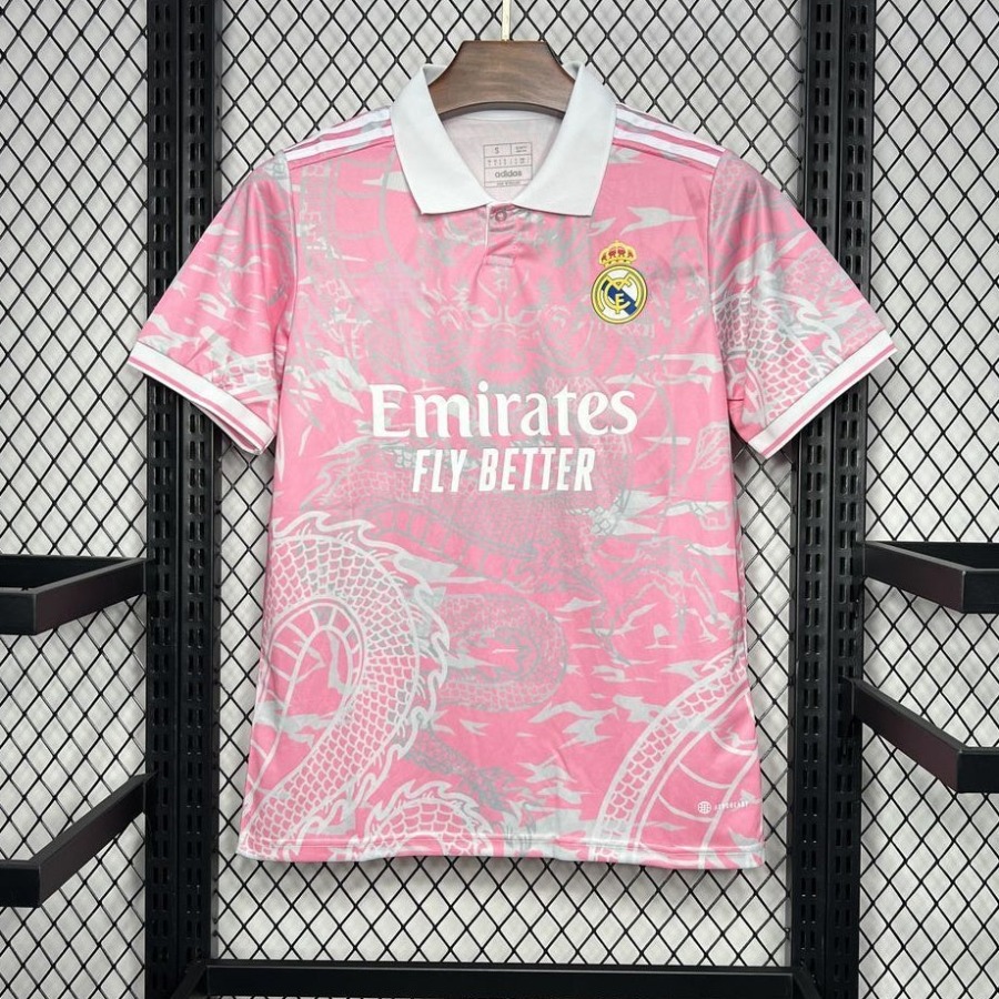971e59f0afbbf5cb687c09932d8a3293.jpg Maglia Real Madrid 25/26 Polo Rosa Premium