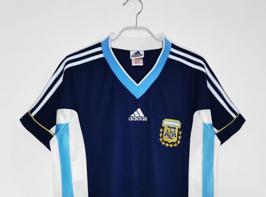 992BAC38-2714-4780-AF6C-65621ECCD6F3.jpg Maglia Argentina Away 1998