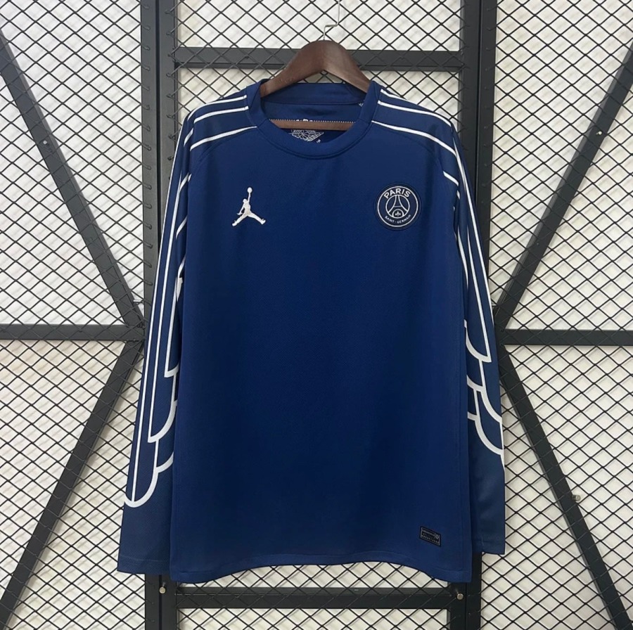 A1AC927B-232F-4C74-8610-2B06D7DB4189.jpg Maglia PSG Fourth Maniche Lunghe 2024/25