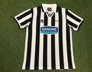 A57DF7FE-641A-450C-BD6D-72BD58C96159.jpg Maglia Juventus Home 1994/95