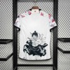 AA16567E-F9AB-4F88-B154-A599C9288B09_540x_b87c77ad-8dc3-4629-8aac-e53d6cdd12ea.jpg Maglia Giappone X Luffy 2024/2025