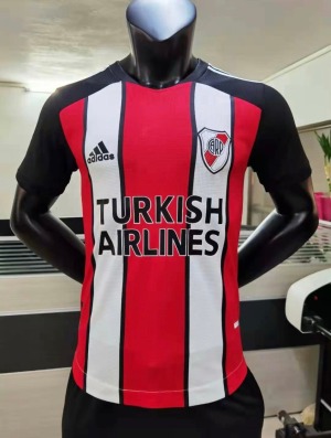 CD3FBD9F-3690-4588-9F51-7E767495C60A.jpg Maglia River Plate Home 2021/22
