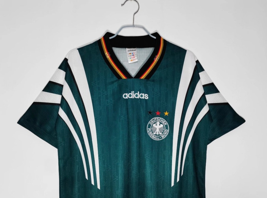 EC4E9C7E-72BC-4E4E-A201-6738E63142A8.jpg Maglia Germania Away 1996
