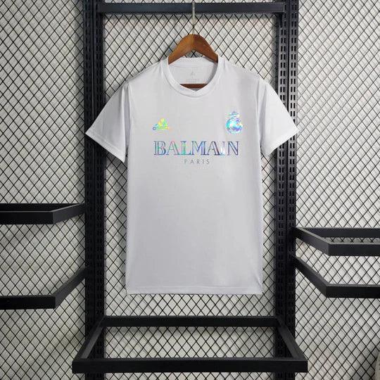F26EEB92F5E5E13DBB723A814AE984A4_1_540x_66a12339-367d-4e3c-8dbc-d781cd04125c.jpg Maglia Real Madrid Bianca 2023-2024
