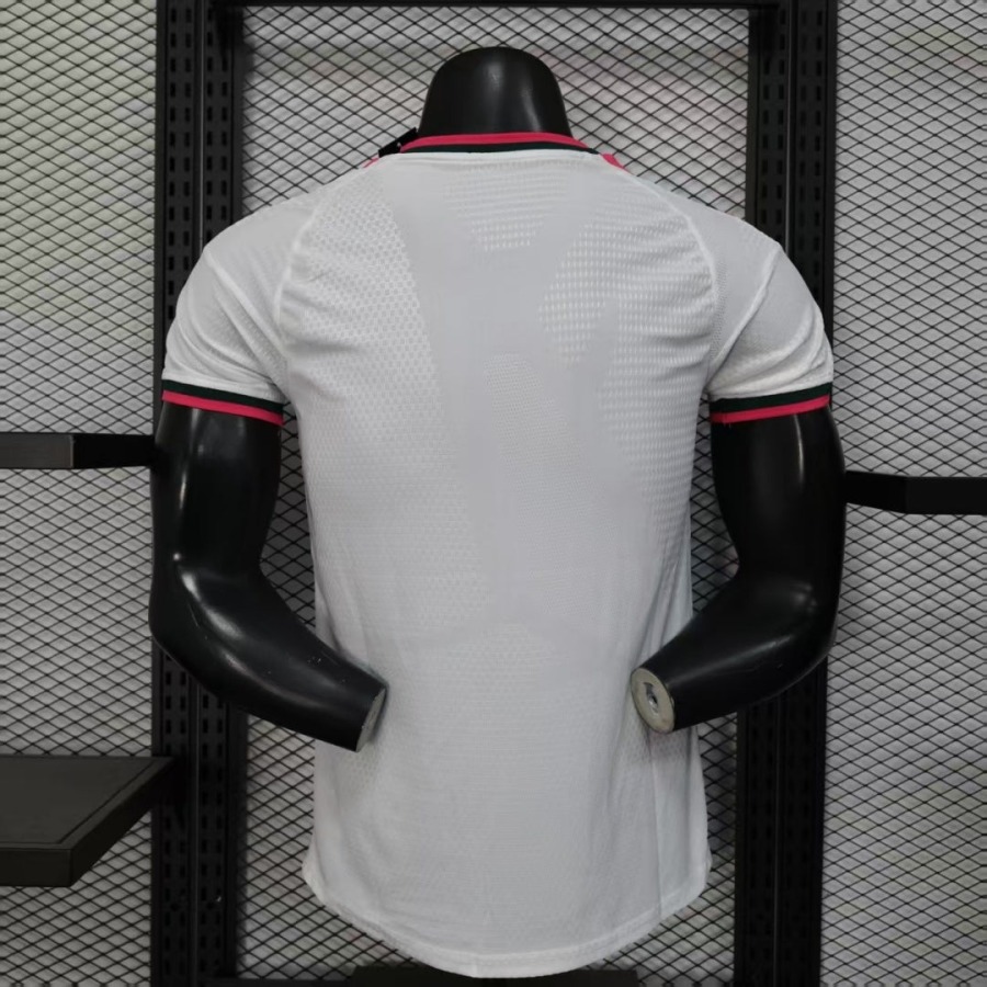 b4c950cdf968e0a869ebb5c6fc498e75.jpg Maglia Real Madrid Home 2026/27 Player