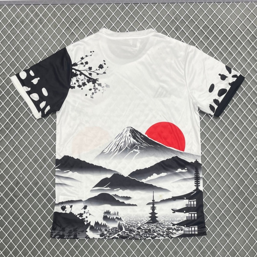 bc7fb923b144d31834ba2745105f1d22.jpg Maglia Giappone 25/26 Special White
