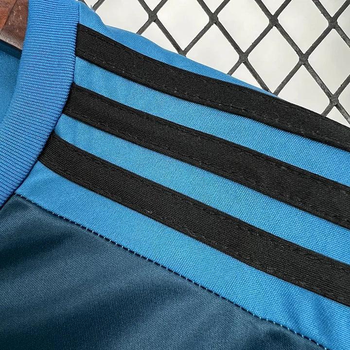 bea33efd4ad0a38511324c29542d2c40.jpg Maglia Real Madrid Retro 2017-2018
