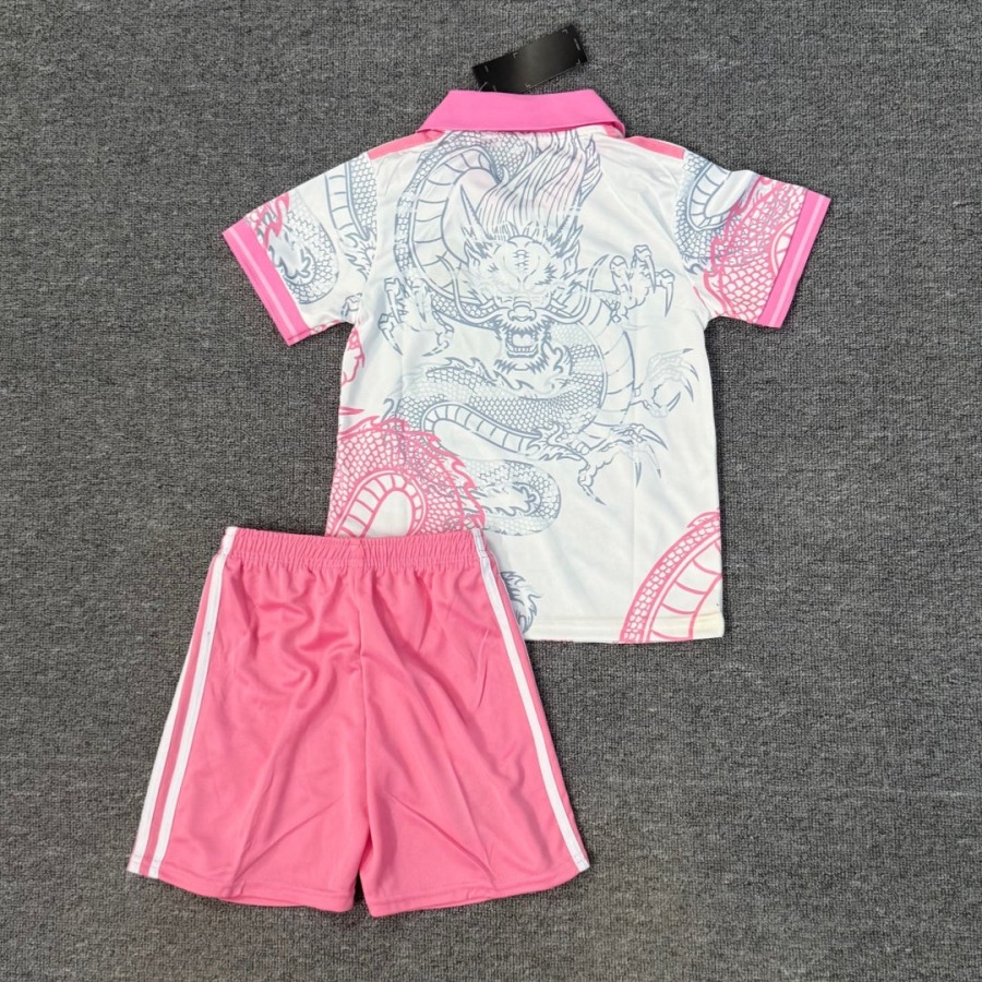c549c0e505462fc3ff4db50f8c156f60.jpg Maglia Real Madrid 25/26 Bambino Rosa Premium