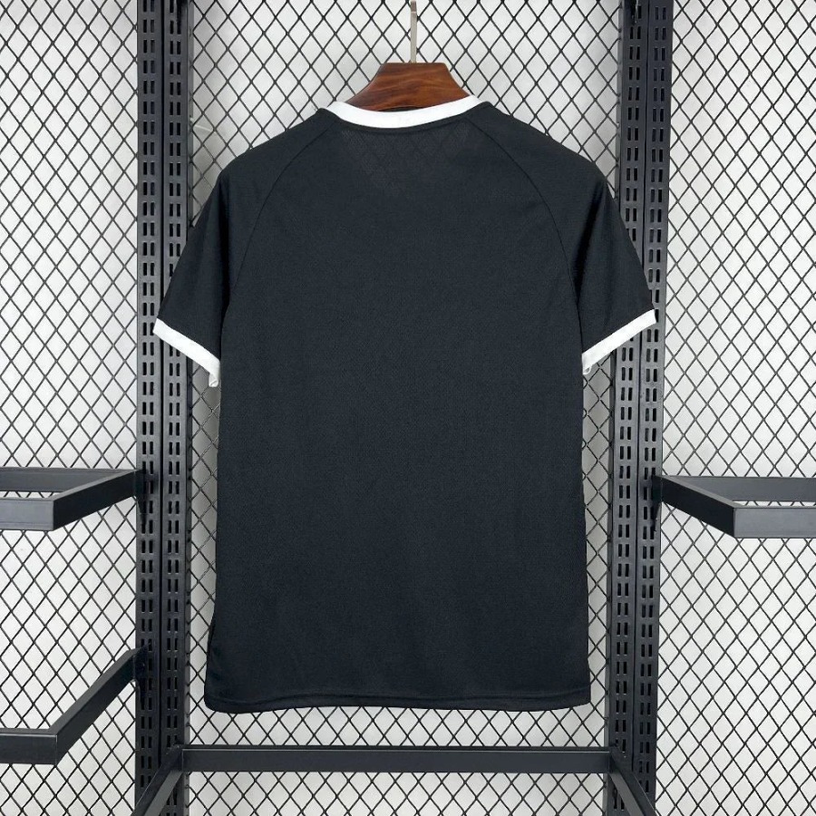 c66f30c5.jpg Maglia Ajax Concept 2025-26