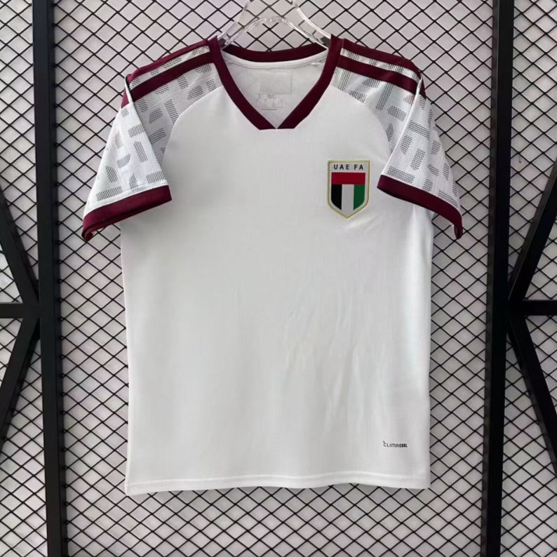 cda677cc260f3d419d2c046804d00251.jpg Maglia UAE Home 2025/26