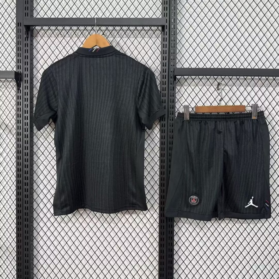 d0dc148d3e13d0ceb60b24e156dd1df3_94c21ded-c904-4e28-8b6e-9da81d730c14.jpg Maglia PSG Quarta 2025/26 Adulto