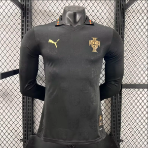 d331eba99ce23913cd75544fff93a504.png Maglia Portogallo 2025/26 Nero Maniche Lunghe