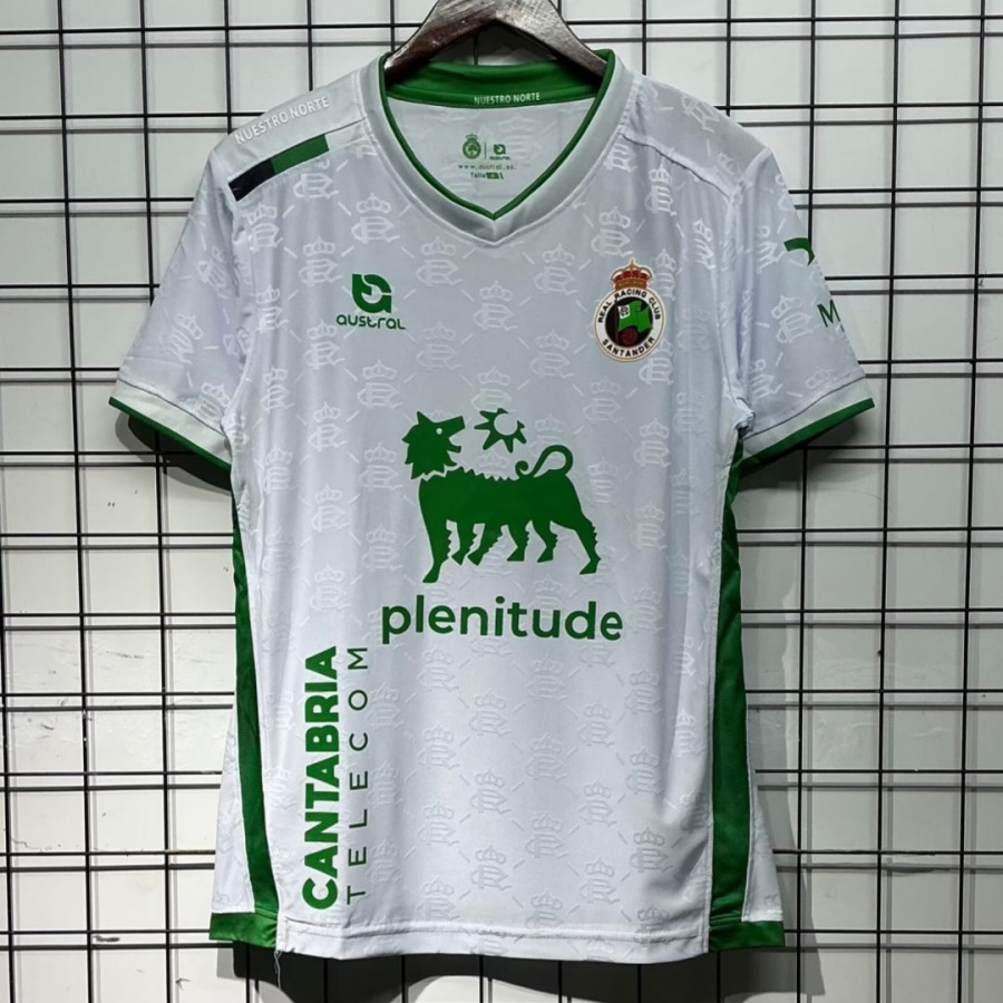 dcabd9eddeec68e5d96569f2d4335ec0.jpg Maglia Santander Home 2025/26