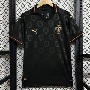 dff8a704a3819af2327e402a67dccc4c.jpg Maglia Portogallo 2025/26 Black Edition