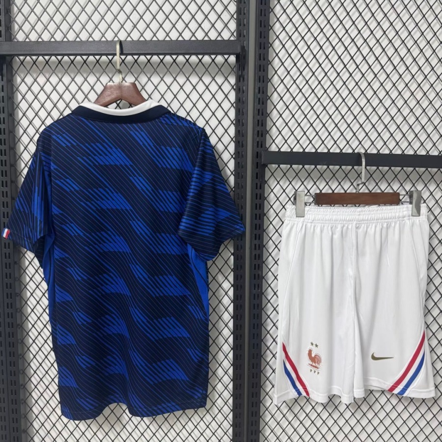 e0cd2e4dea0d5e9a49aa68725beae821.jpg Maglia Francia Home 2026 Adulto