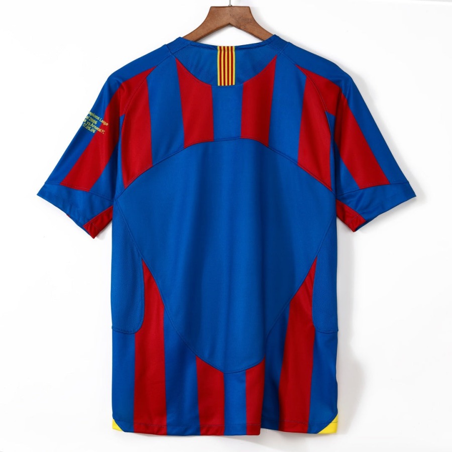 ec39256024c3f7ccbda25000ebb0b297.jpg Maglia Barcellona Home 2005-2006 Retro