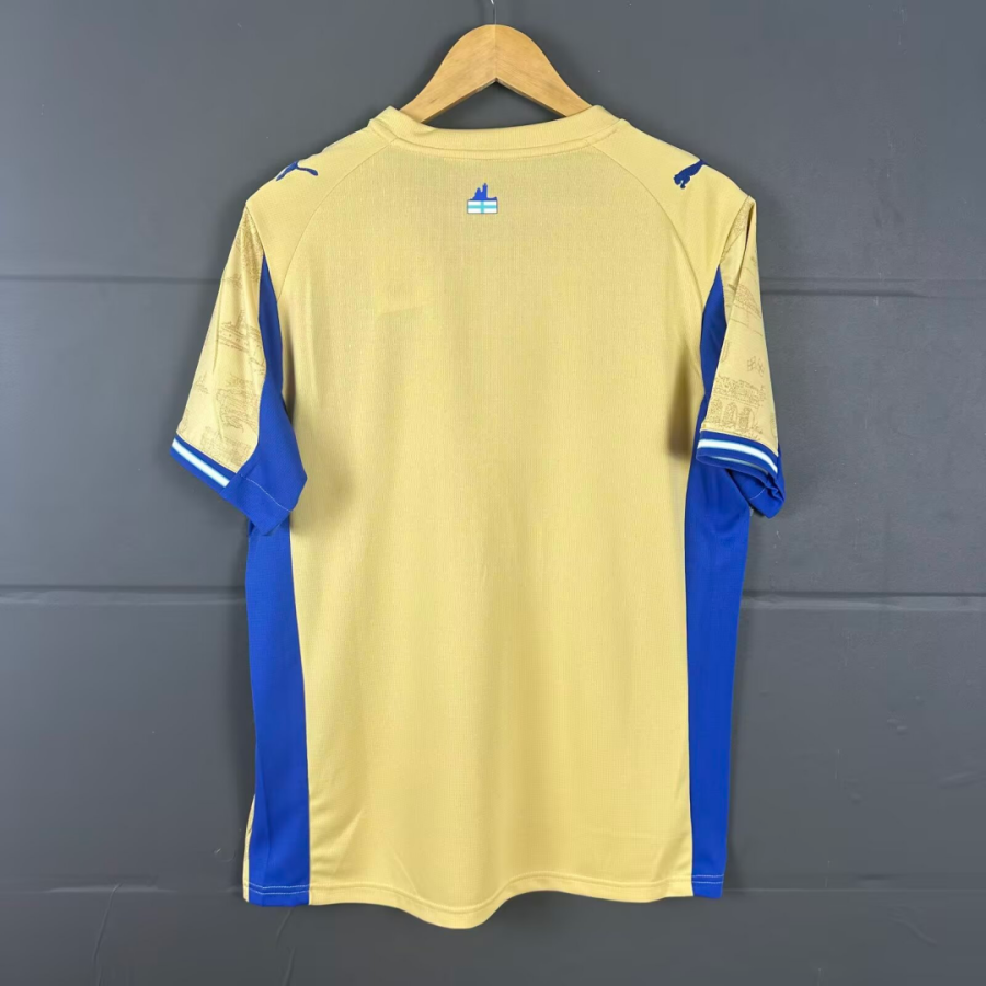 f9419ed2c5884cfff404fbf9dcbb00b3_46d8e10f-d154-4801-982b-62c5057c31ec.png Maglia Marseille 2025/26 Fourth