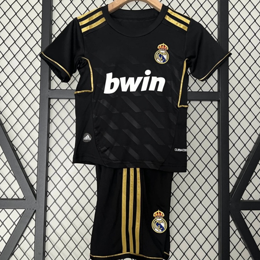 fb5ceb3b5255c7b3fdc75e232bc28b93.jpg Maglia Real Madrid Away 2011-2012 Bambino Retro
