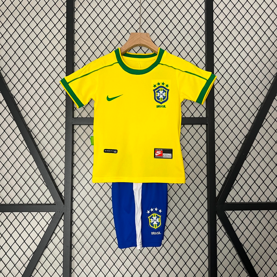 image_55_8e0a268b-5c18-46a1-81b0-c0162f242865.png Maglia Brasile Retro Bambino 24/25