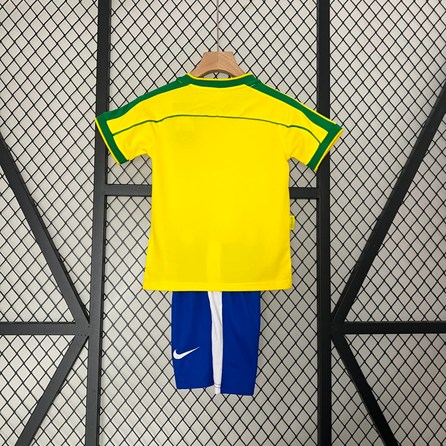 image_56_6a3d618a-7c35-405b-9e5c-3b9efbef02a6.png Maglia Brasile Retro Bambino 24/25