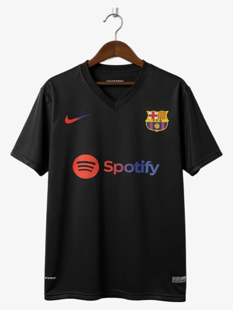 maillot-concept-fc-barcelone-edition-noir-2025-2026 studio v12 Maglia Concept FC Barcellona Edizione Nero 2025-2026